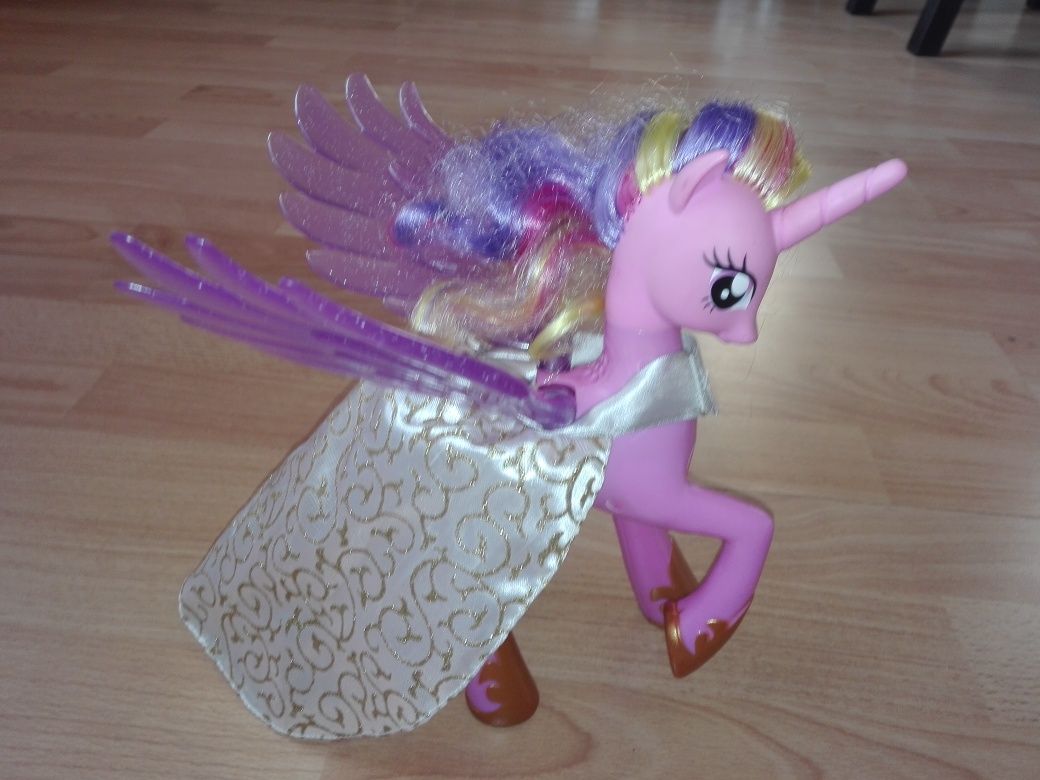 Śpiewajaca Cadence My Little Pony