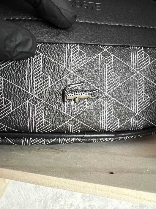 Чоловіча Сумка месенджер через плече Lacoste monogram