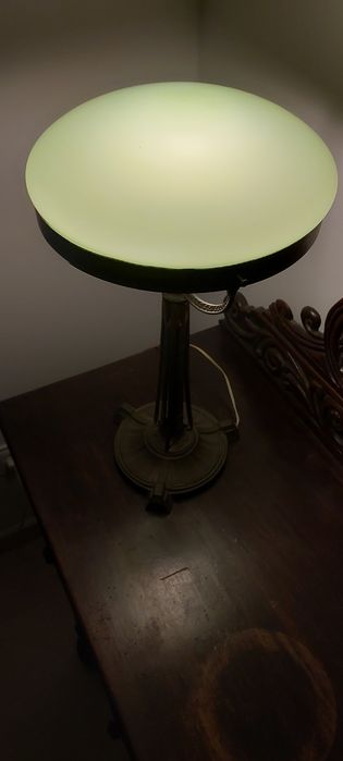 candeeiro Arte Nova em bronze, de mesa