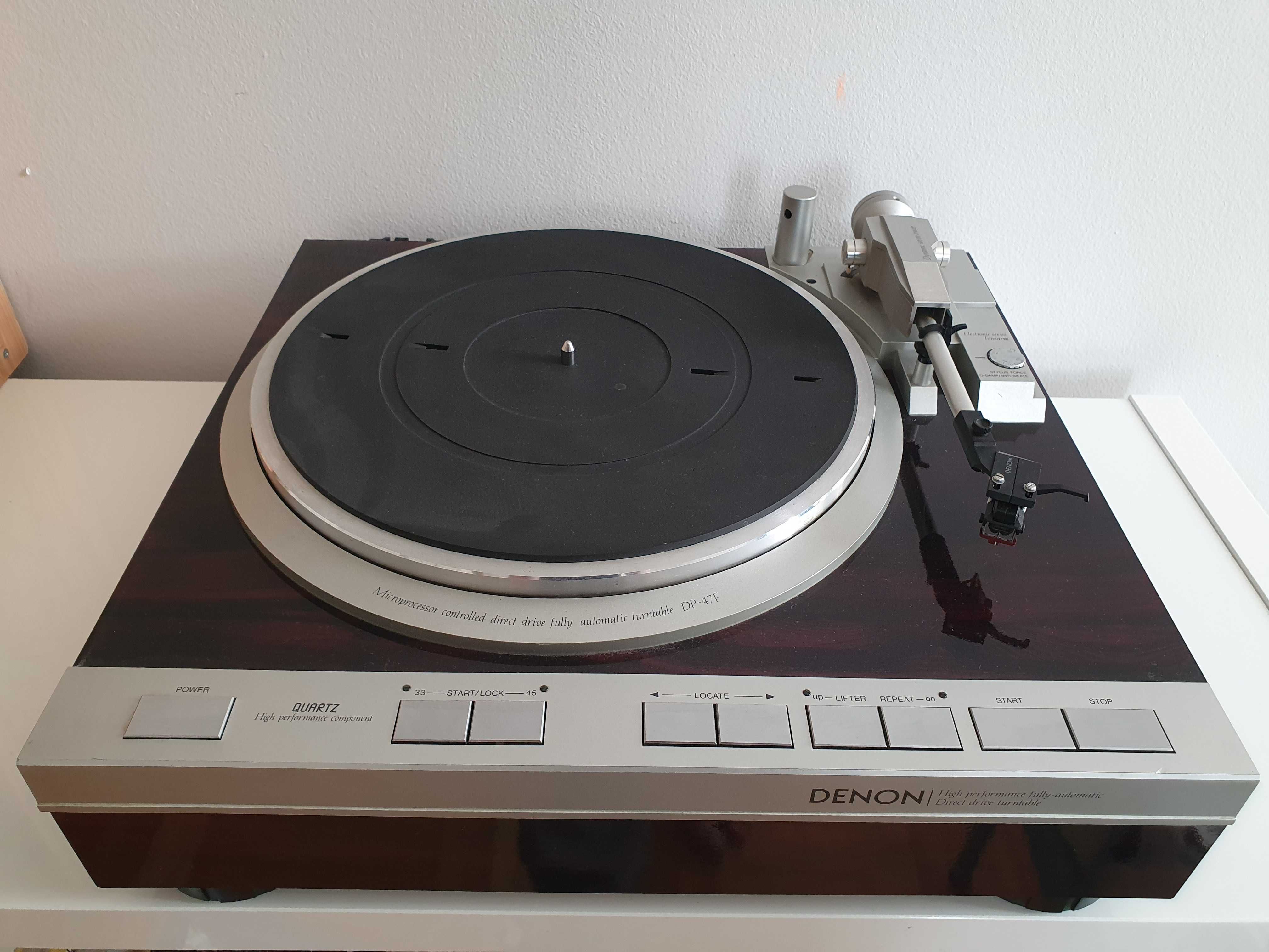 Gramofon automatyczny Denon DP-47F