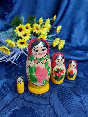 Куклы Матрешки СССР Семеновская роспись дерево набор из 4 ляльки