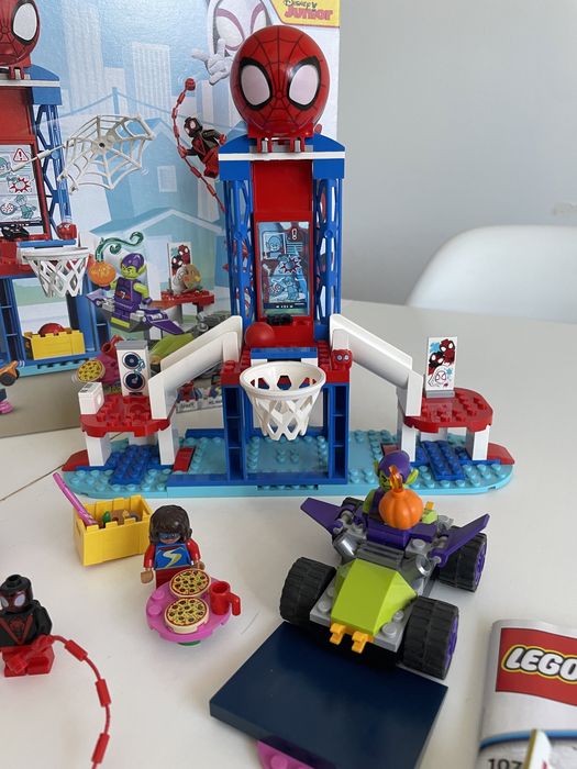 LEGO Spidey central de comando