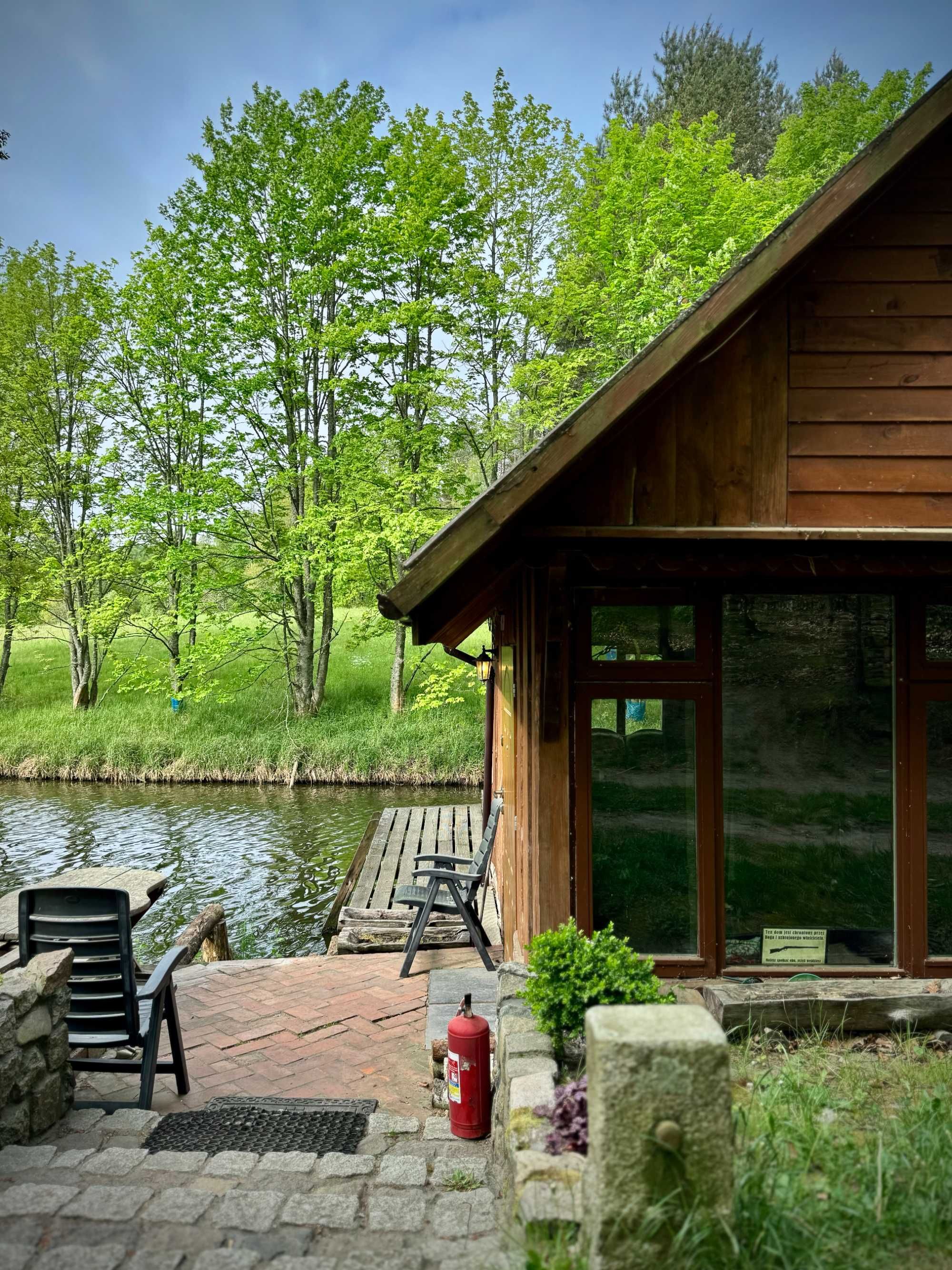 domek nad jeziorem w lesie, cisza, urlop. sauna, łowisko, grzyby,
