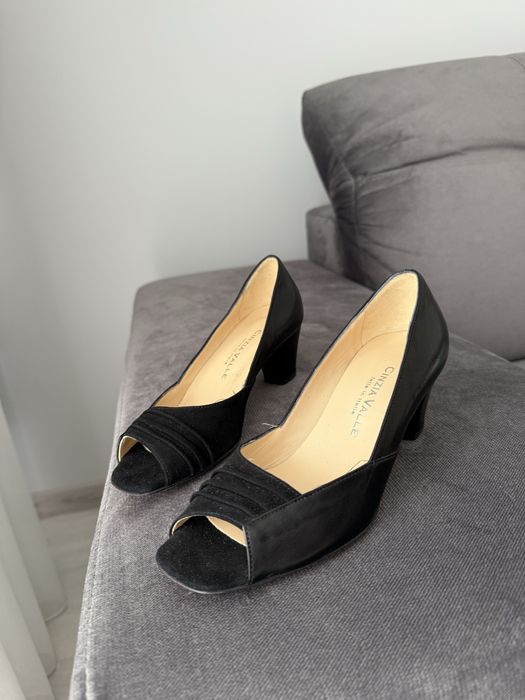 Чорні туфлі,35 розмір,шкіра