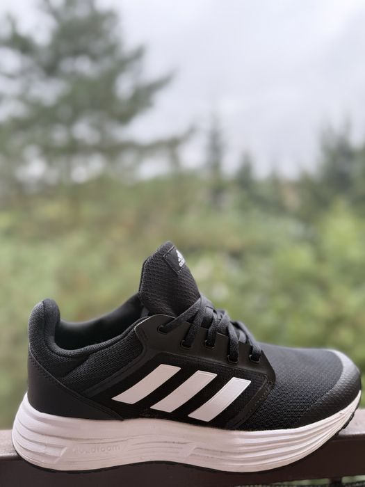 Buty Adidas męskie 41,5 czarne w dobrym stanie”
