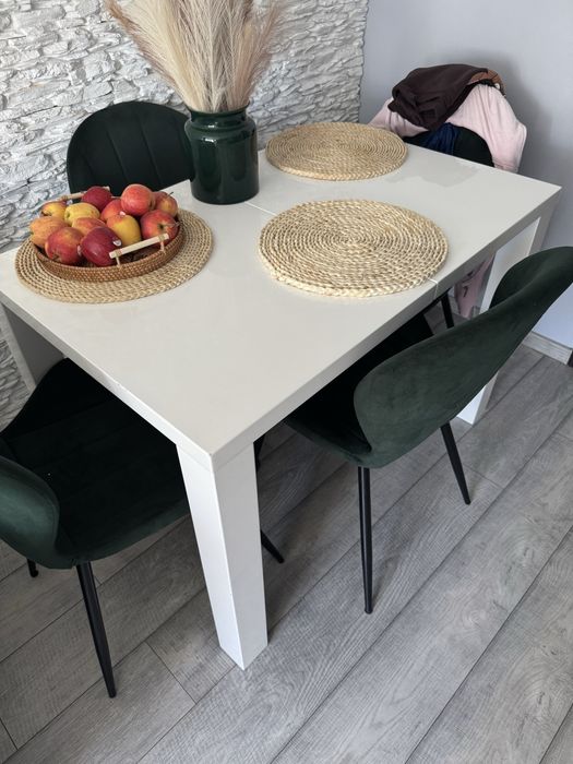 Stol salon bialy polysk