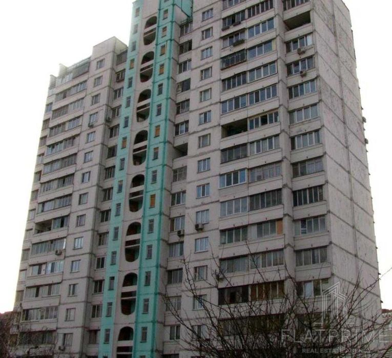 Продам 3к Ревуцкого 29а Харьковский массив Позняки