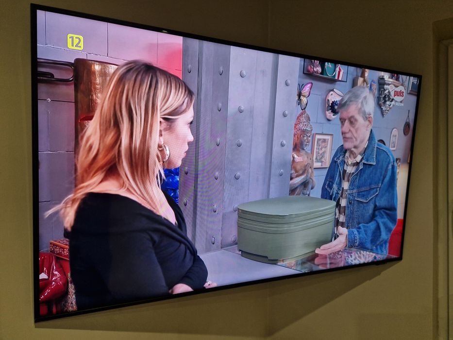 Telewizor Samsung  50 cali LED 4K UHD Tizen Smart TV wifi  tanio !!