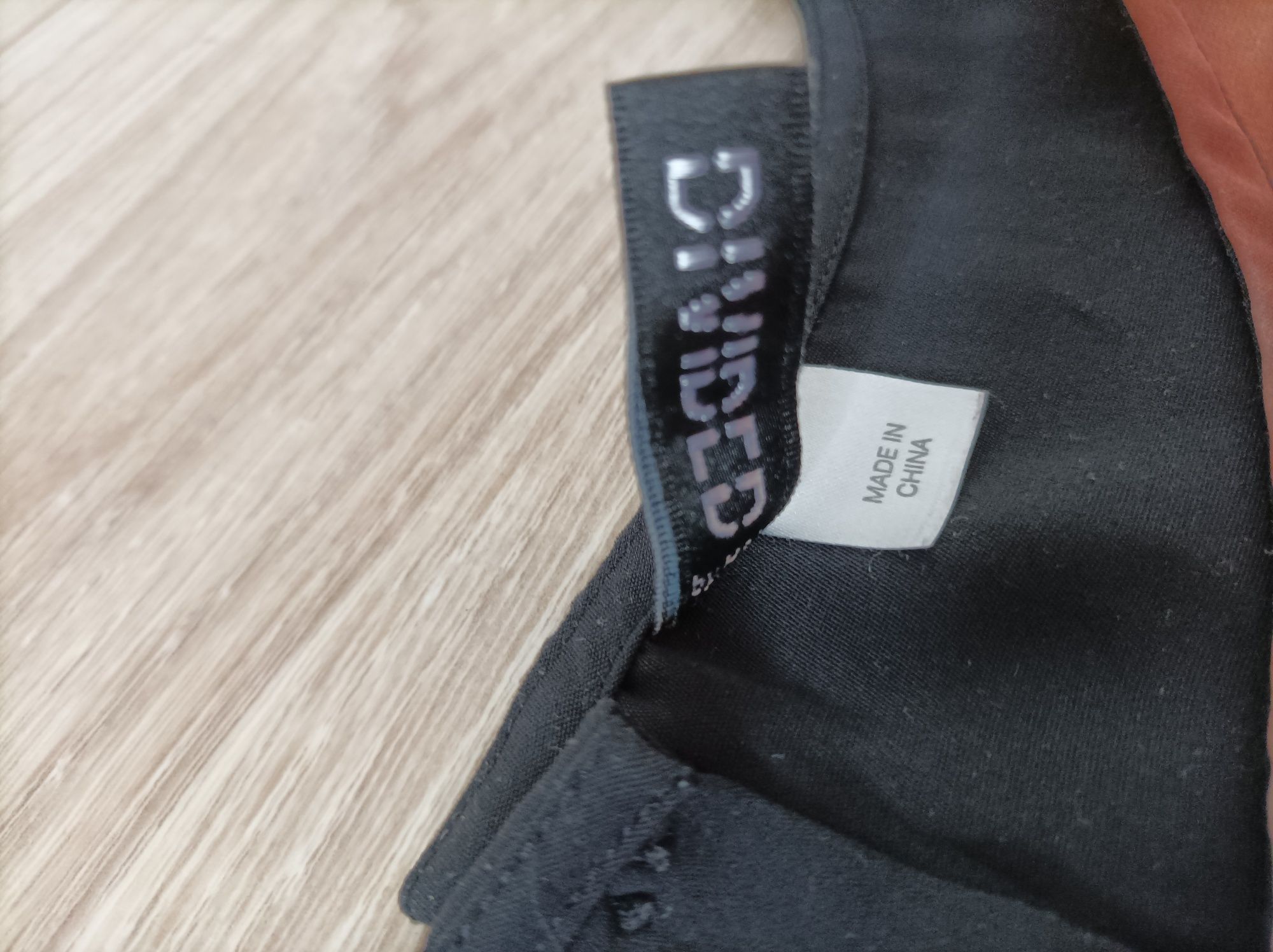 Luźna bluzka oversize h&m divided z pejzażem alternative y2k