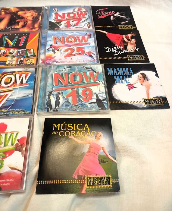 Lote de  23  CDS