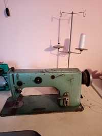 Продам советскую промышленную швейную машину 1022