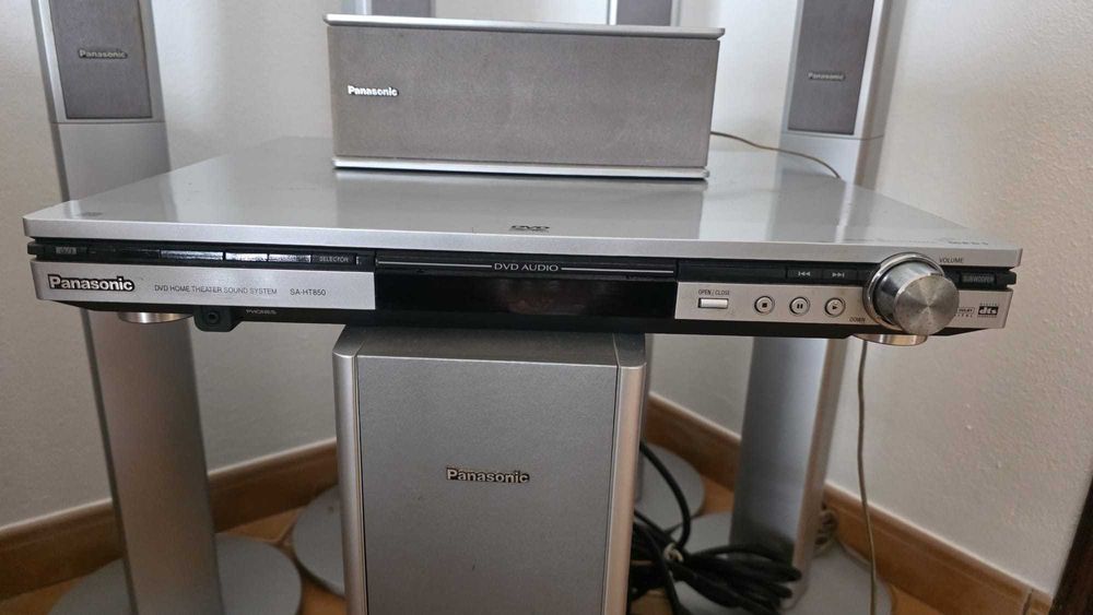 Conjunto de som Surround Home cinema da Panasonic SA-HT850