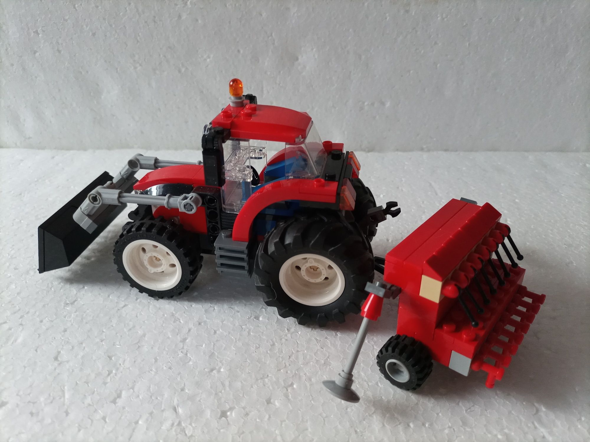 Klocki LEGO traktor farma maszyny rolnicze