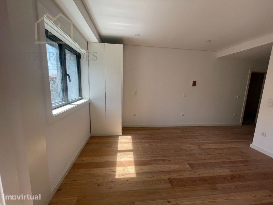 Apartamento T0 novo, com arrumos, para comprar no Bairro do Bonfim ...