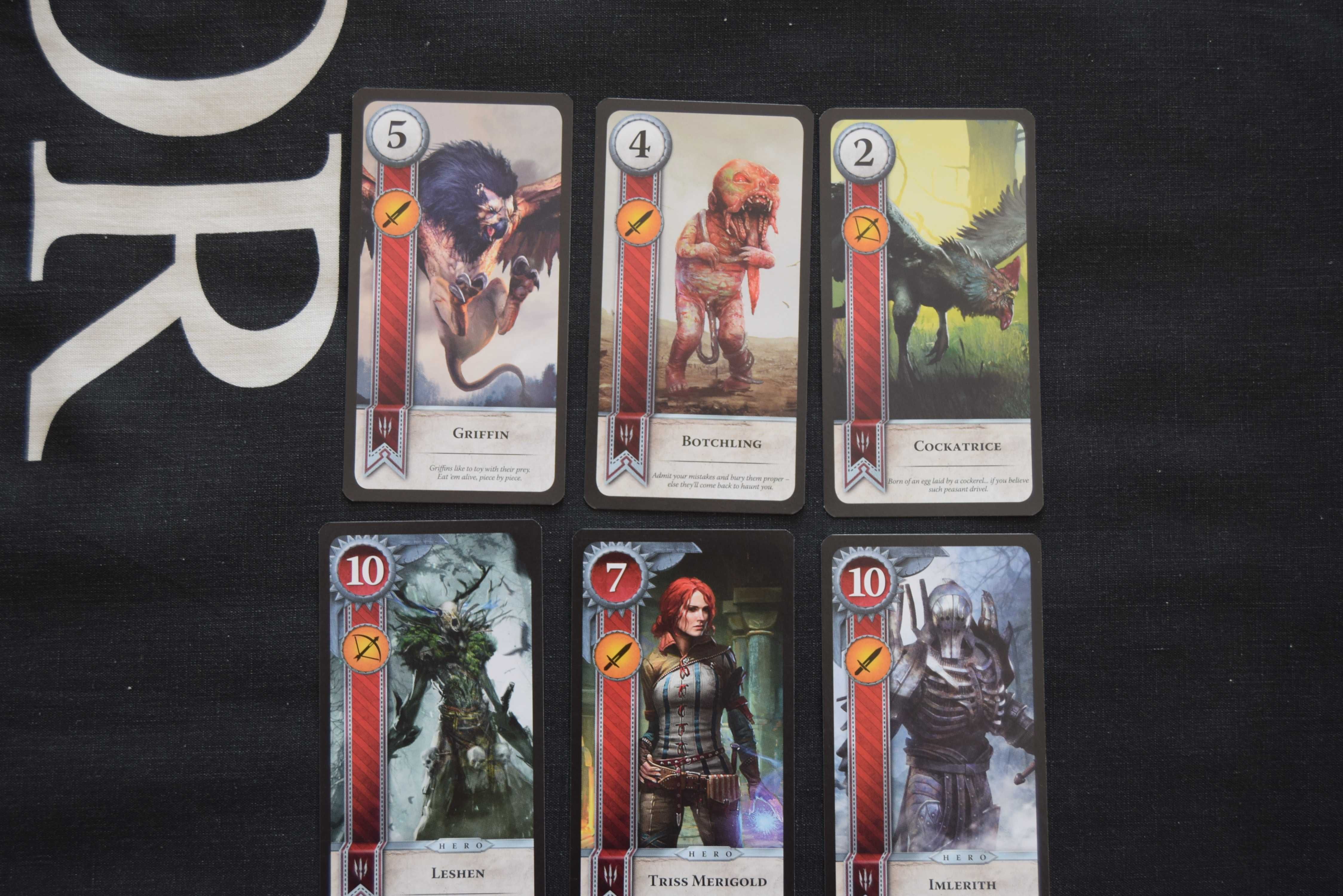 Jogo PS4 The Witcher 3 e Gwent Deck (Hearts of Stone)