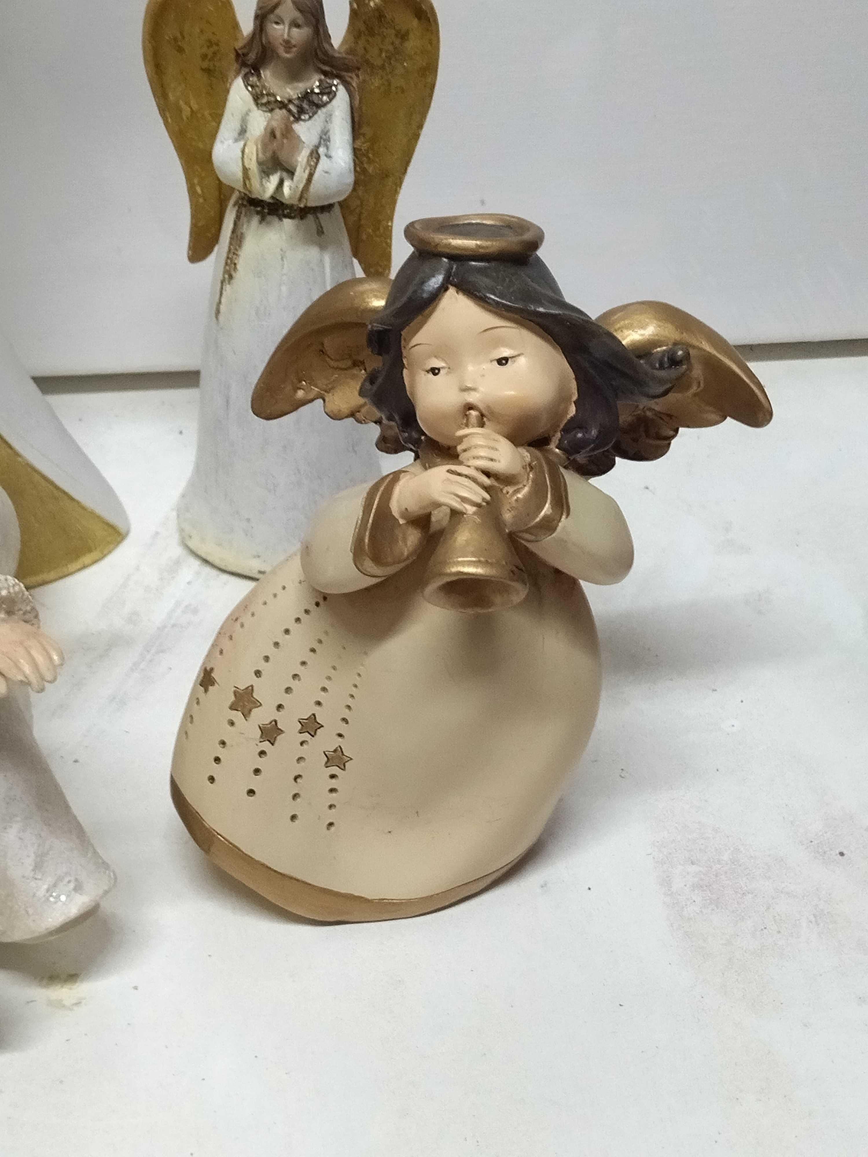 4 Estatuetas de Anjos