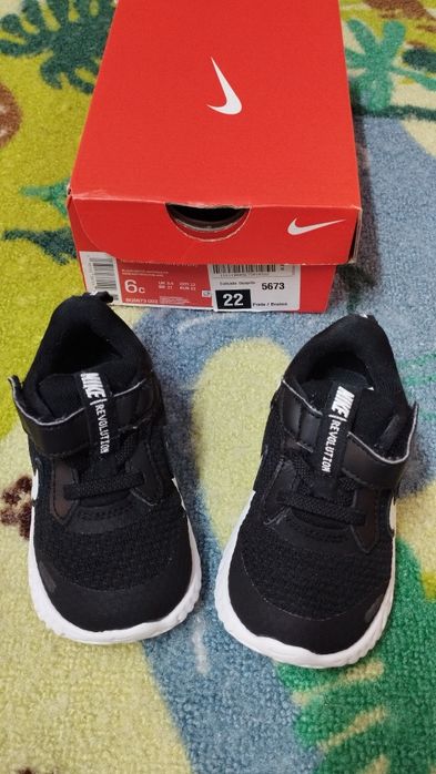 Ténis Nike revolution 5 criança n°22