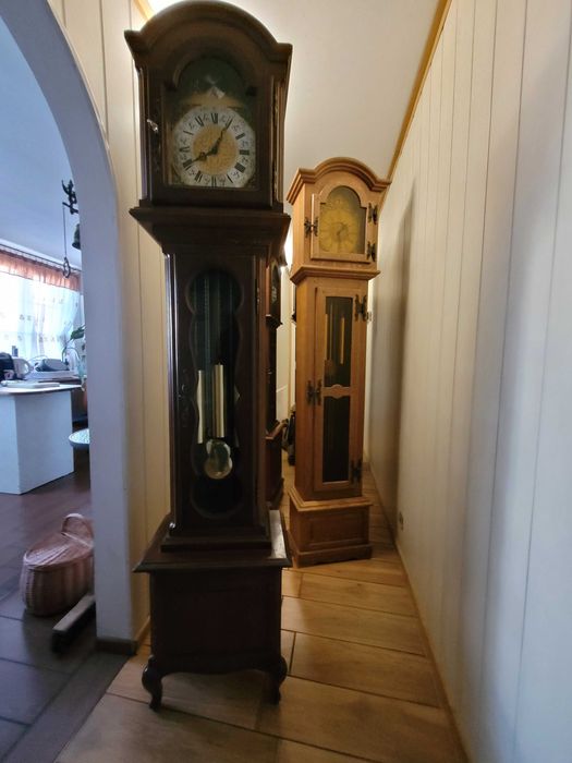 Zegary stojace, piekne stare.