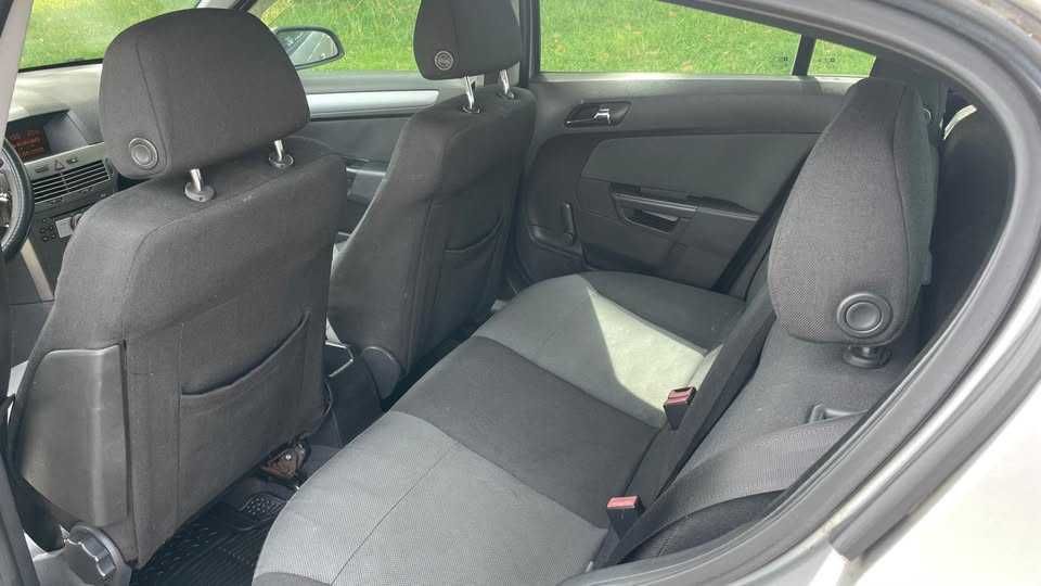 Opel Astra H - 2006