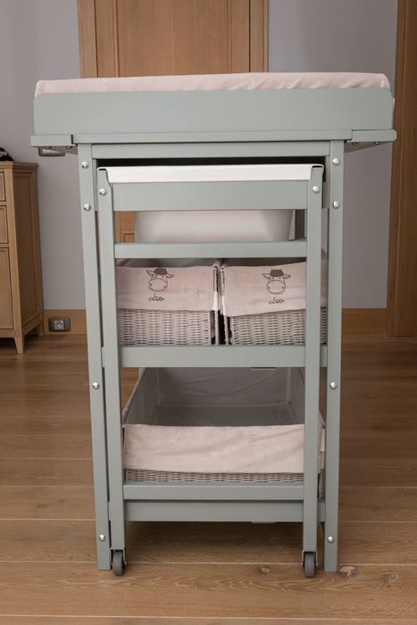 Przewijak Quax z wanienką. Kosze z pokrowcami gratis