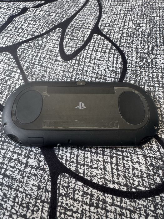 PS Vita Slim + 11 jogos