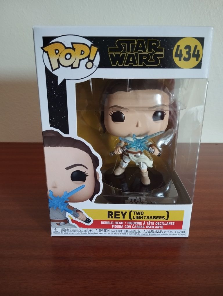 Funko POP! Rey w/ two lightsabers n°434