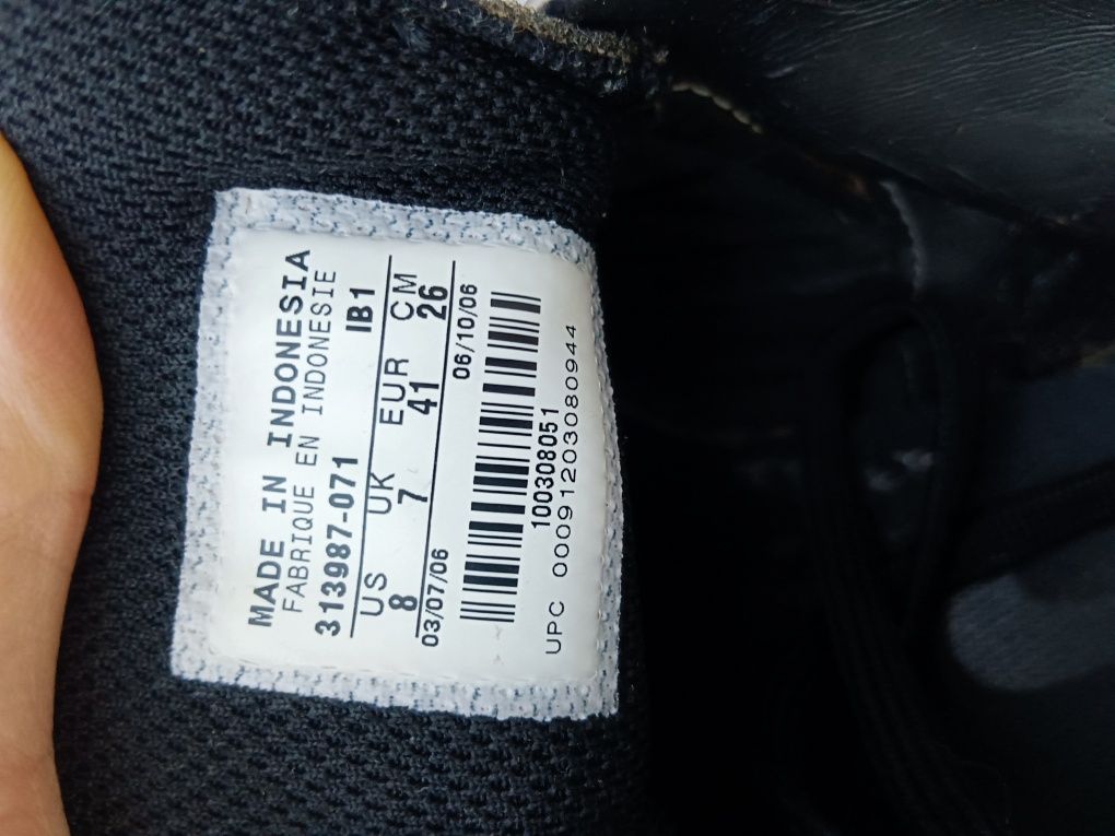 Korki czarno-złote Nike total 90 shift rozm. 41