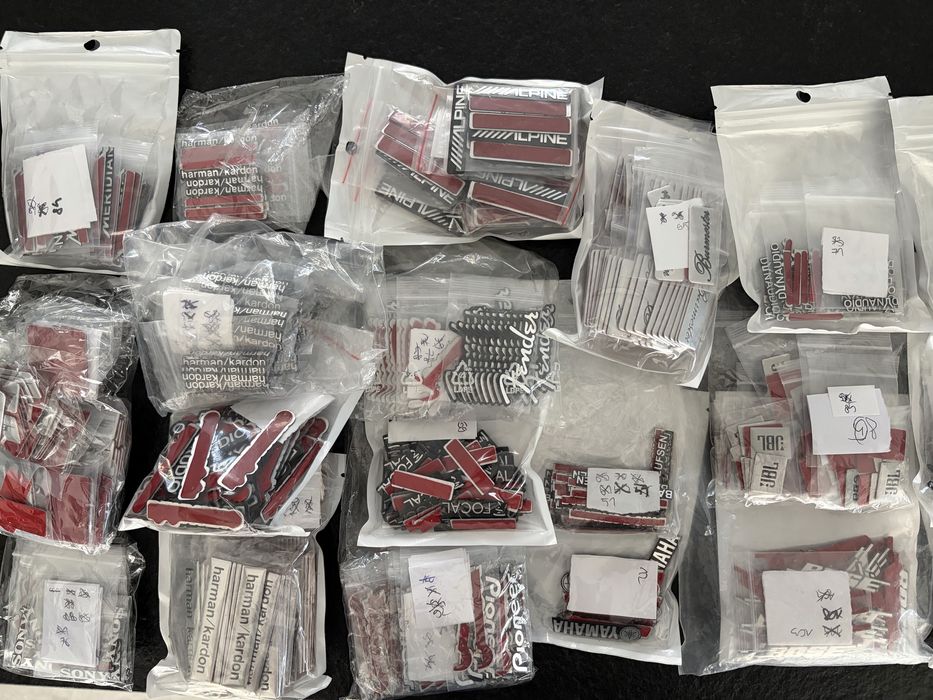 Emblematy - producenci audio - ok 1500 sztuk