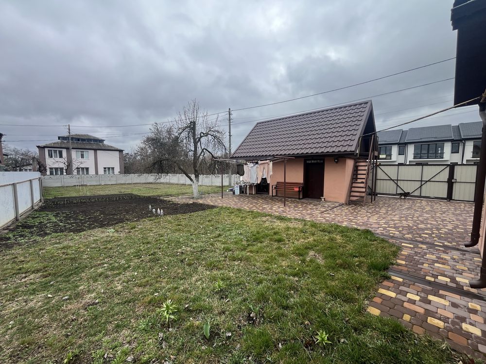 Продам будинок на два входи біля річки м. Біла Церква