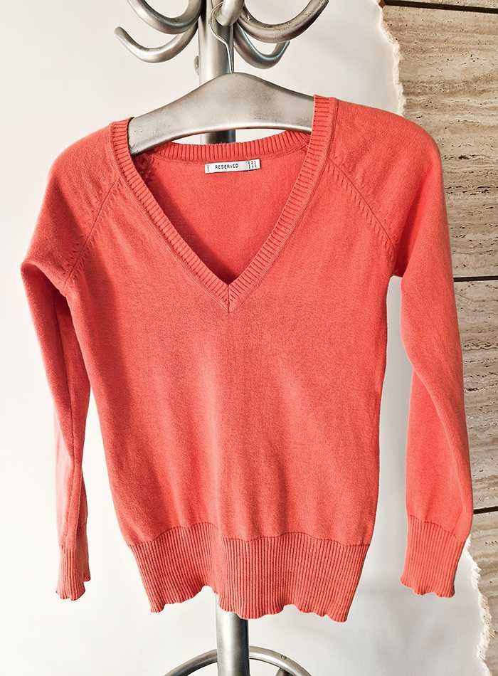 Sweter dekolt w szpic bawełna 100%, czerwono-pomarańcz., Reserved– M