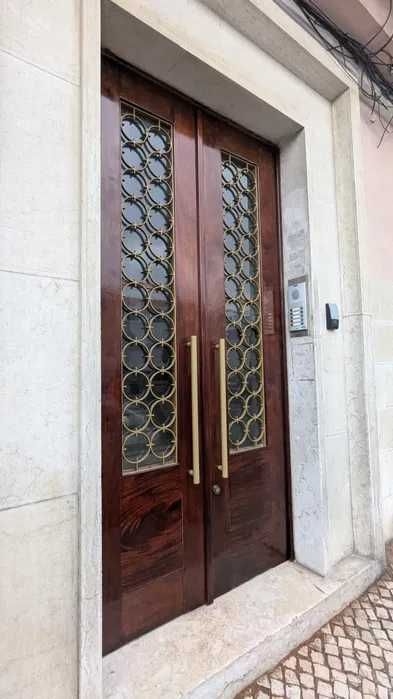 Reparação de Portas – Serviço Profissional de Carpintaria
