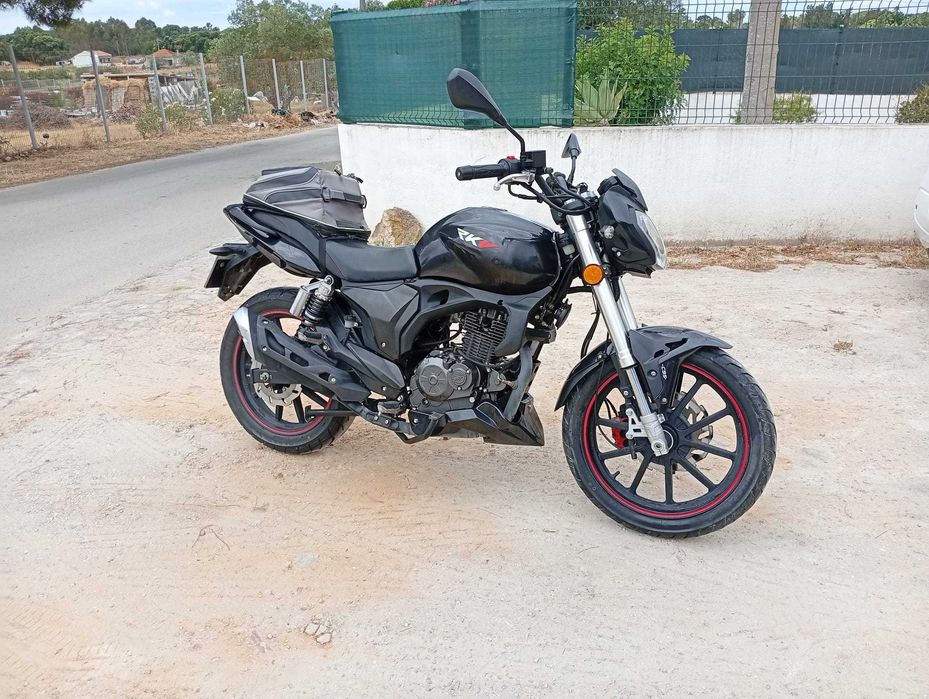 Keeway krv 125 : )