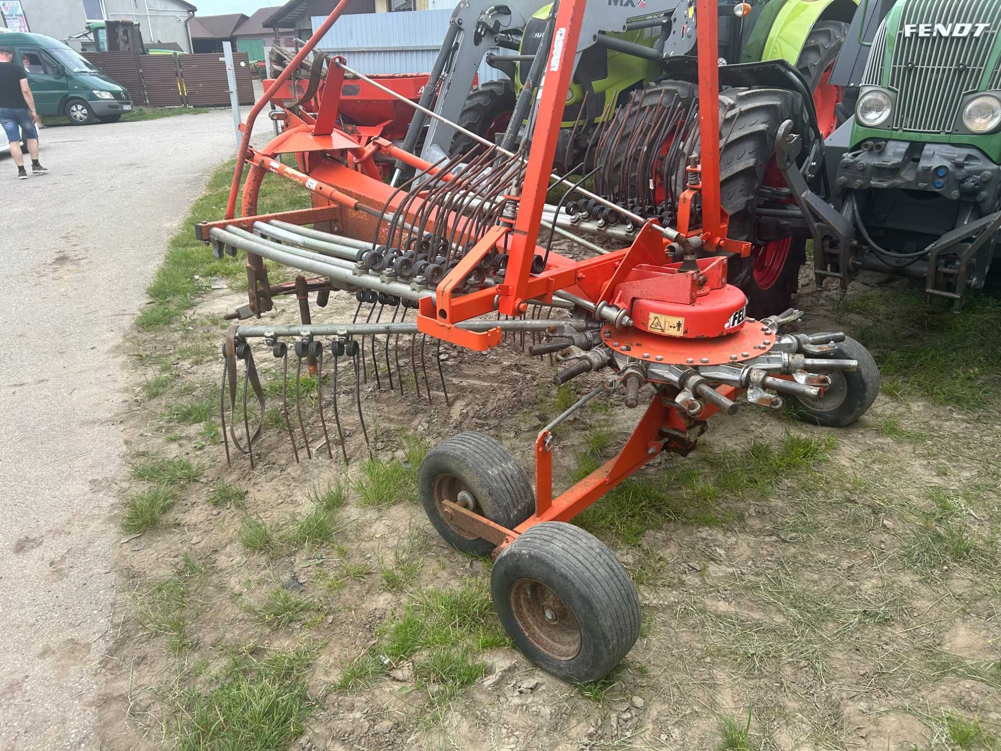 Zgrabiarka Fella 4.2M Jak Vicon Andex