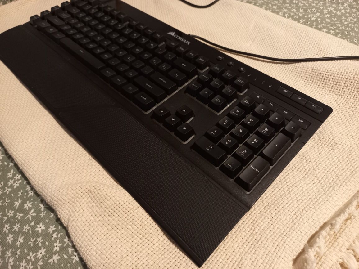 Klawiatura Corsair K55 podświetlana