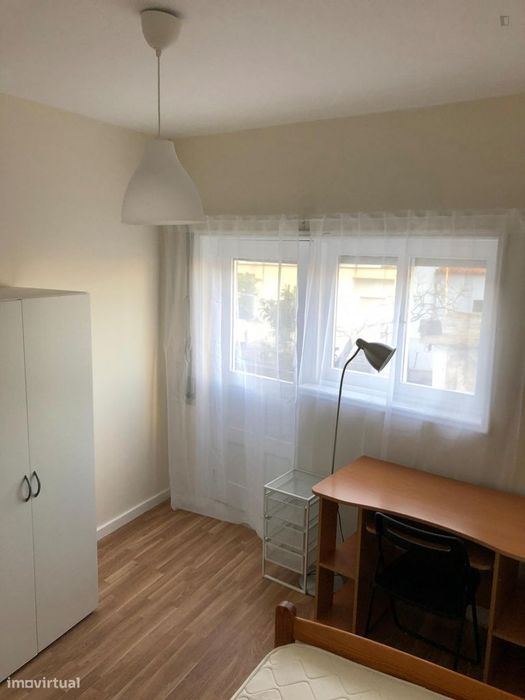 196788 - Single bedroom, in 7 rooms students...