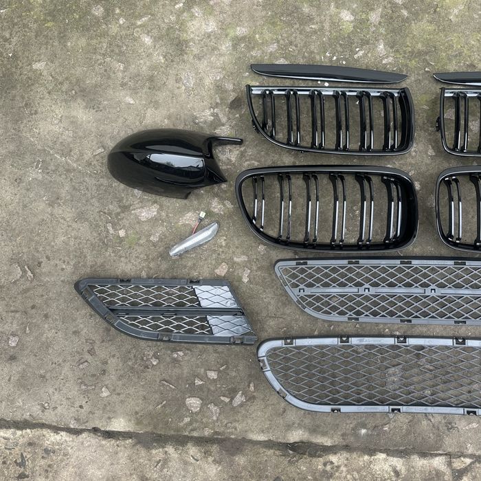 Решотка бампера bmw e90 e91 решітка туманки ноздри бмв Е90 Е91 BMW