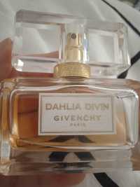 zapach damski Givenchy