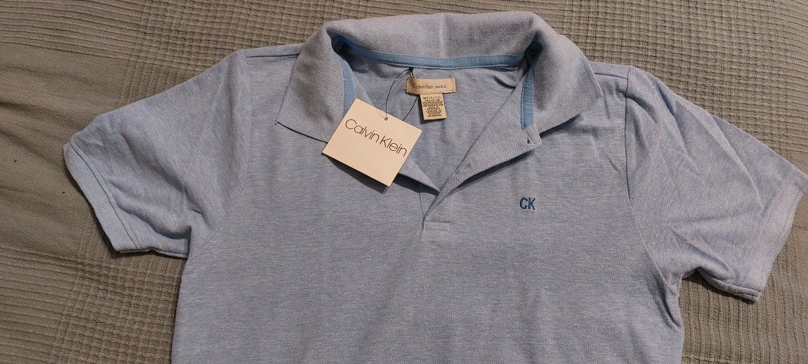 T-shirt Calvin Klein M 10-12 lat