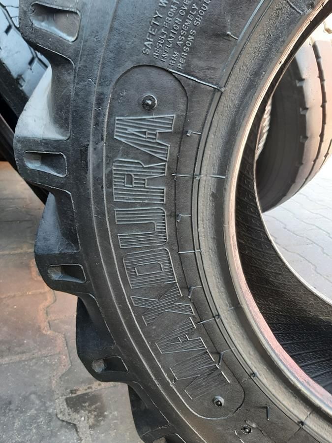 2x Opona używana przemysłowa 12.5-20 12.5R20 MAXDURA 400zł(szt.) W4321