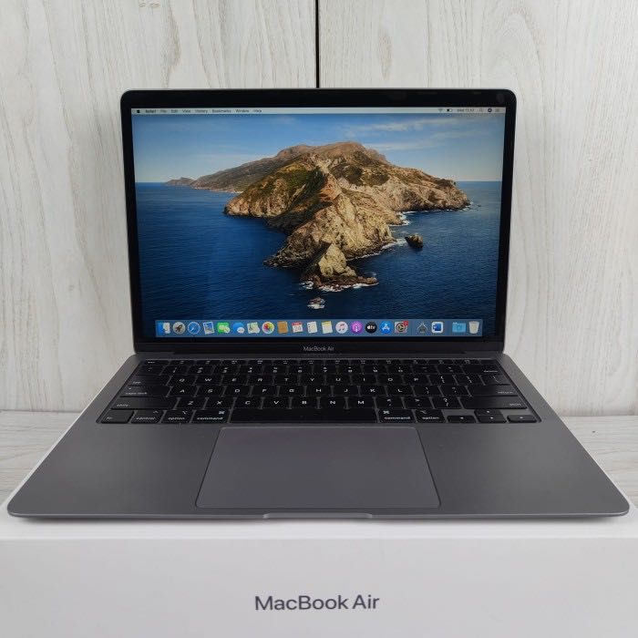 Macbook Air 13" i3 256 GB SSD 8GB RAM MAC