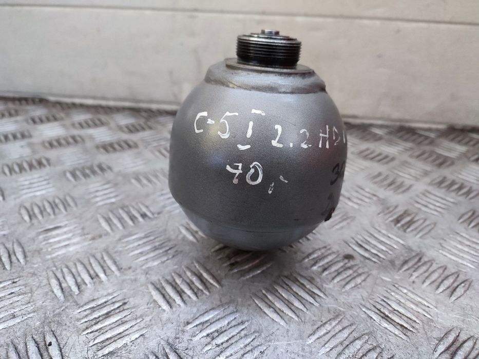 Citroen C5 I 2.2 HDI kula sfera gruszka zawieszenia przód