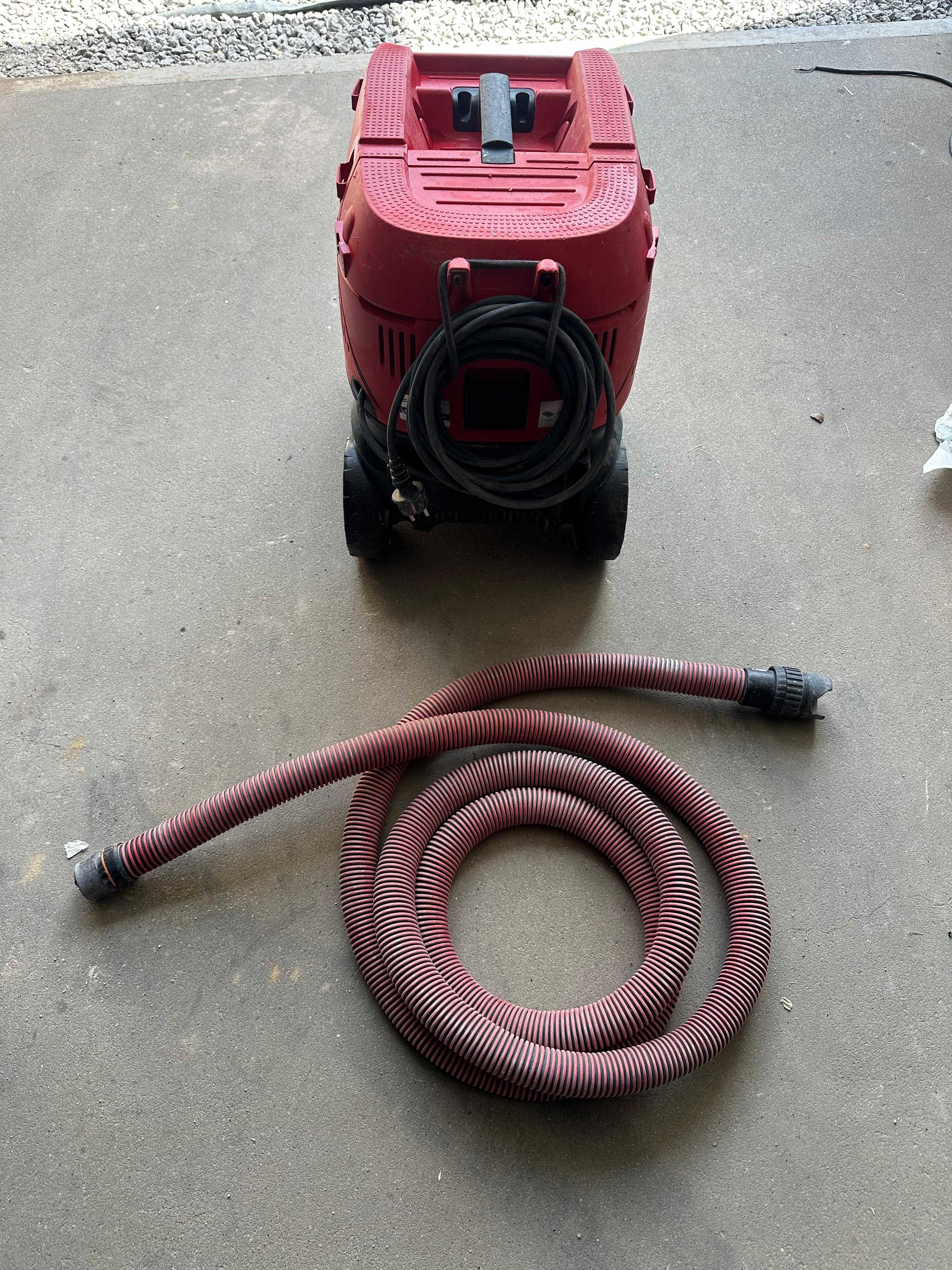 Odkurzacz budowlany MILWAUKEE AS-30 LAC