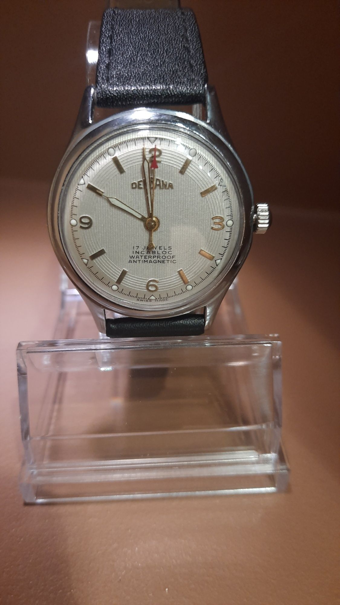 Odrestaurowany zegarek męski Delbana