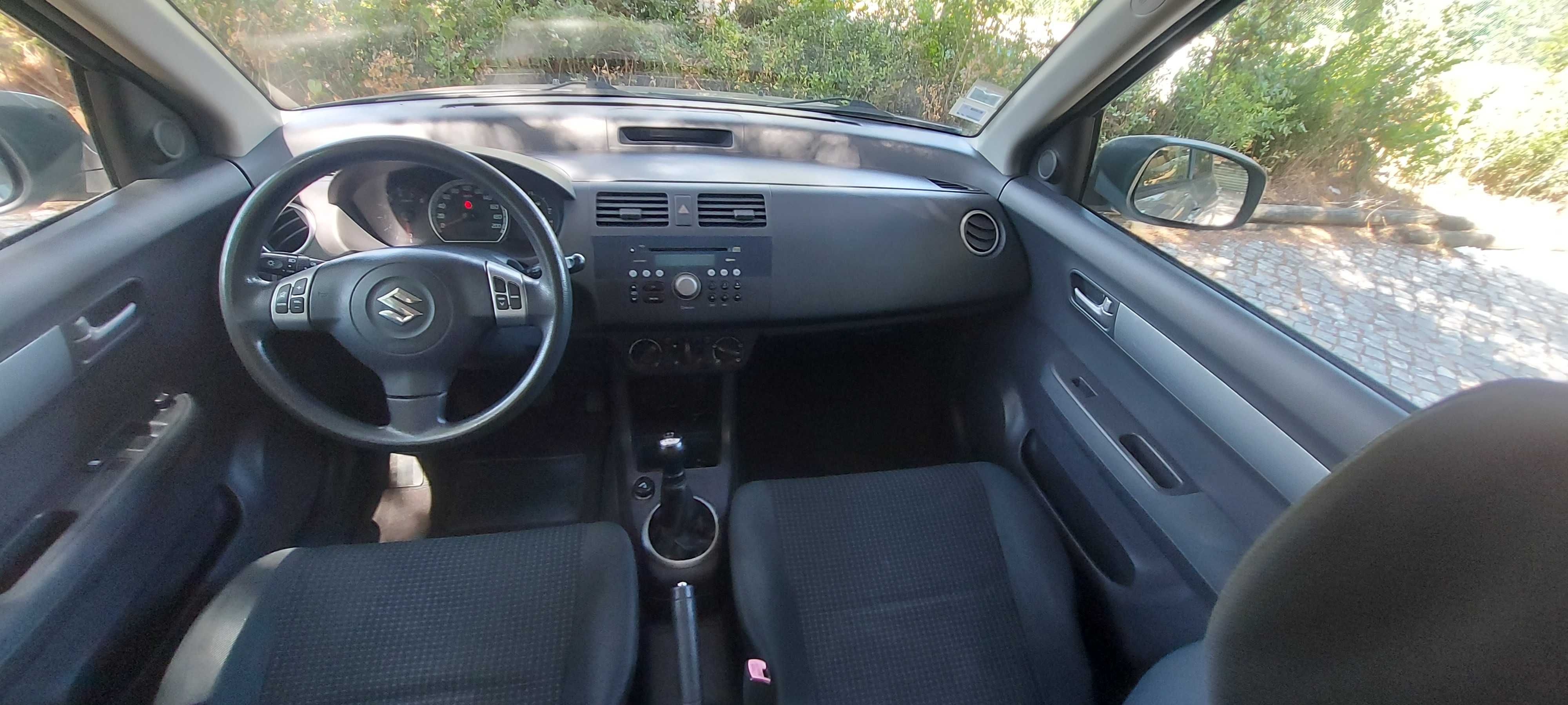 Suzuki Swift 1.3 ano 2005