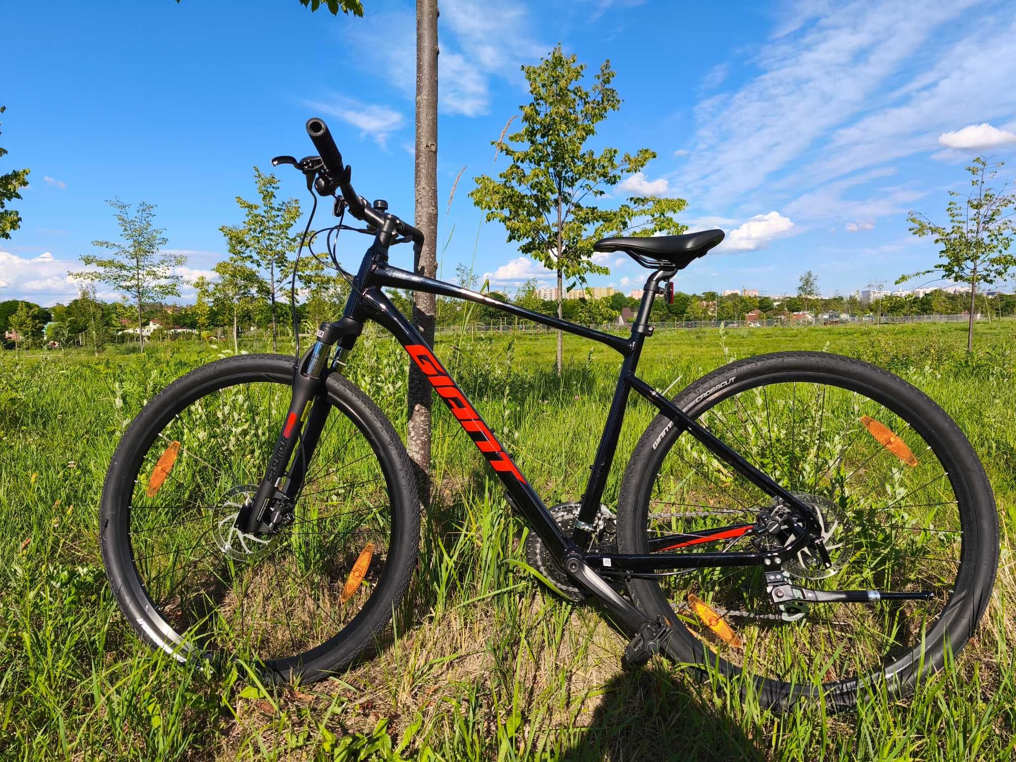 Giant roam3 rama L koła 28