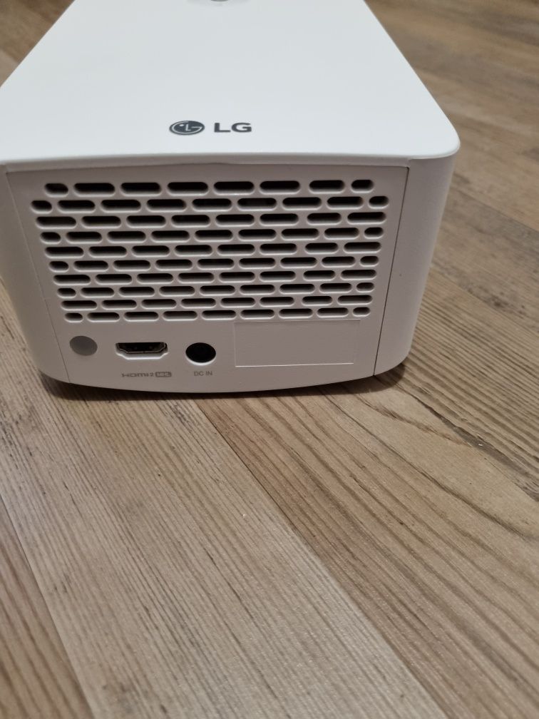 Projektor LG Minibeam Pro