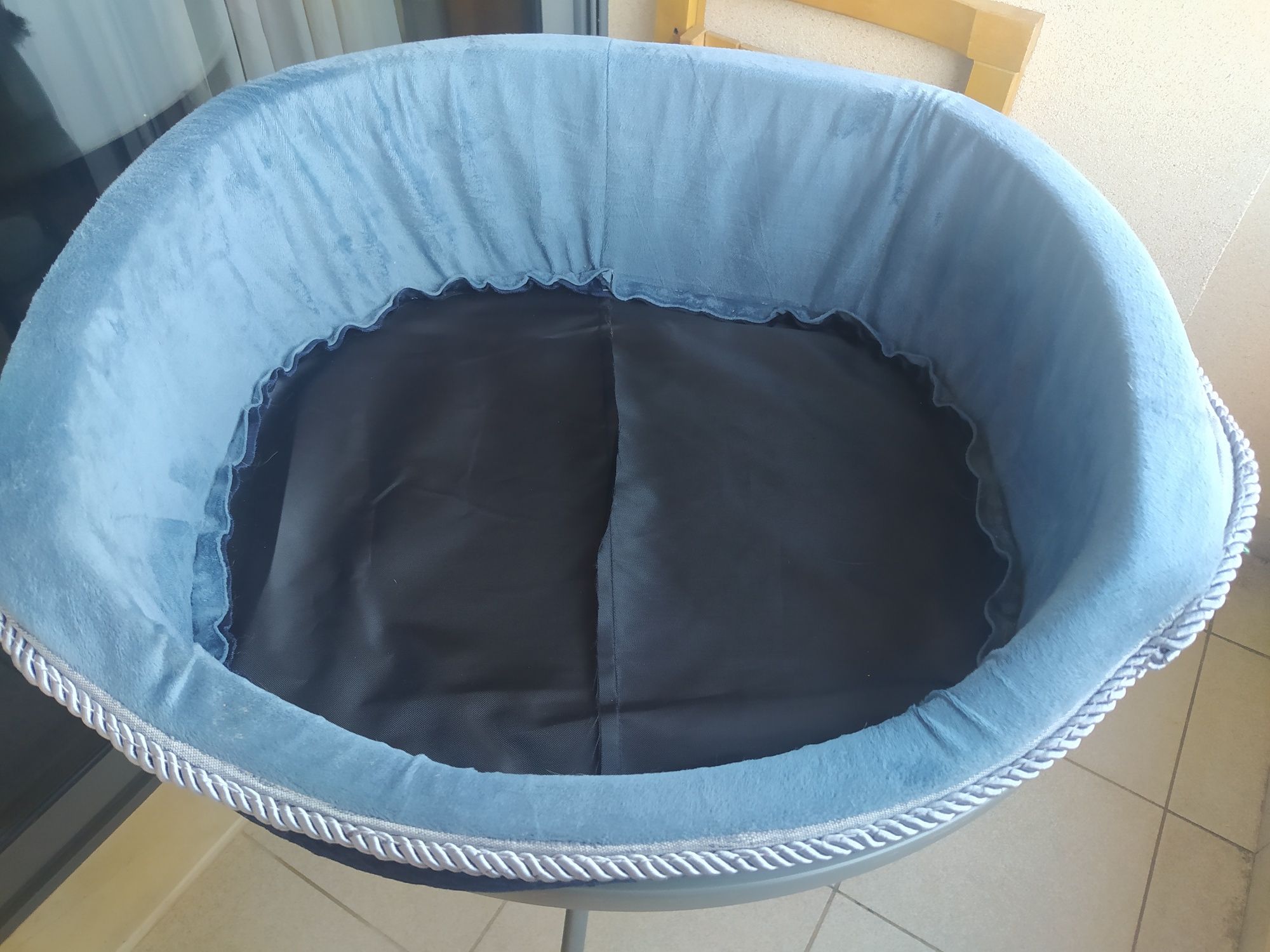 Cama para cão ou gato em veludo