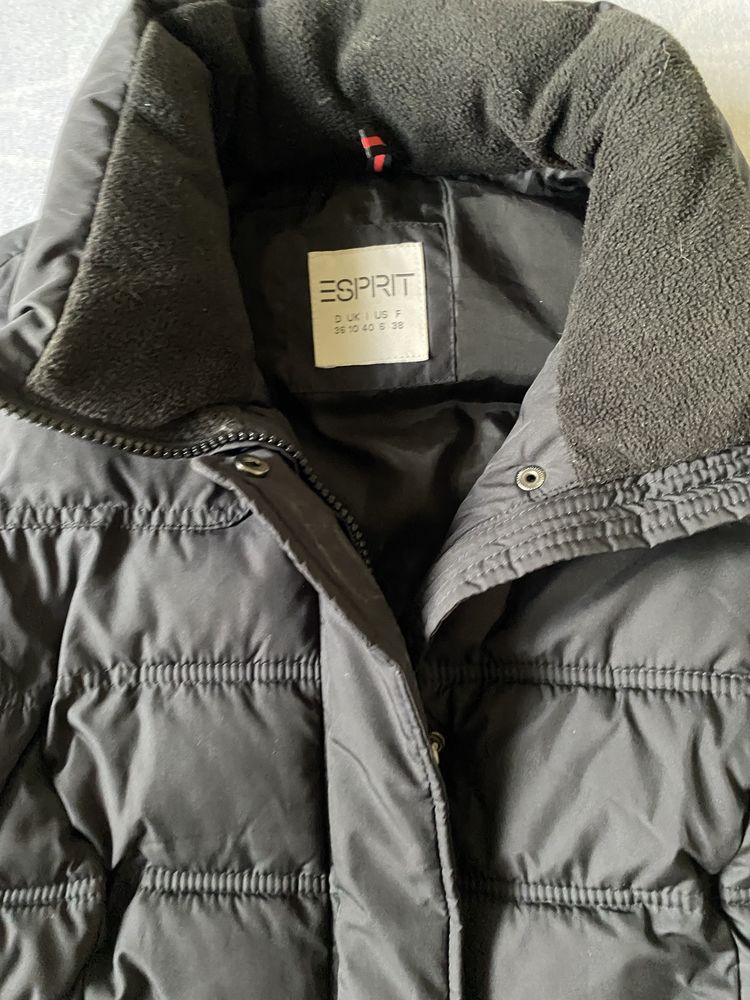 Жилетка Esprit пухова