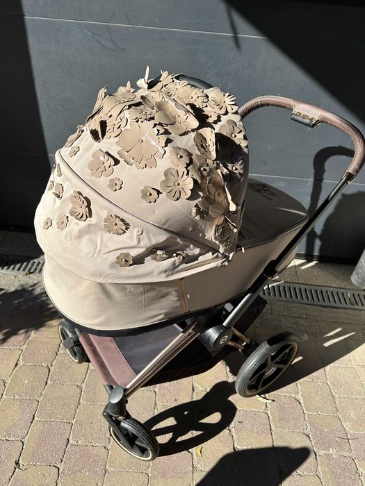 Wózek Cybex Priam beżowy Kwiatki spacerówka Gondola adapter fotelik