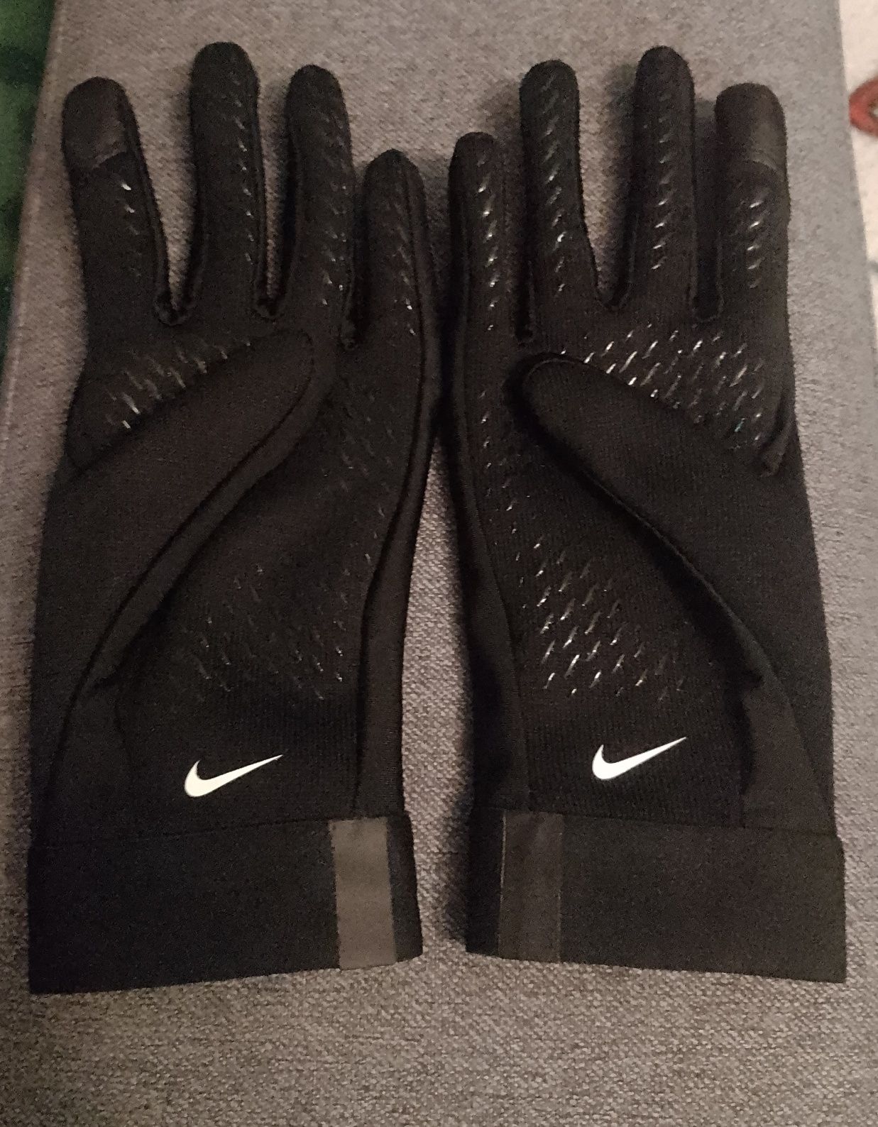 Czarne rękawiczki Nike Therma-Fit męskie rozmiar M